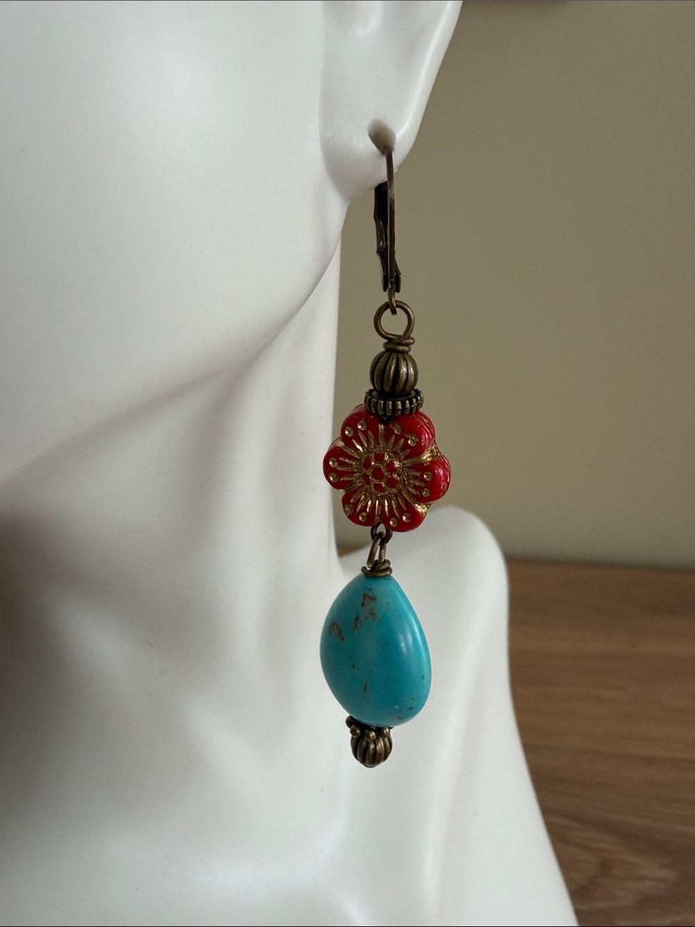 HAND CRAFTED TURQUOISE HOWLITE CZECH GLASS FLOWER DROP EARRINGS Southwestern - Picture 3 of 9